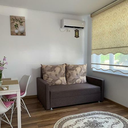 דירות קונסטנצה Zeino Place מראה חיצוני תמונה