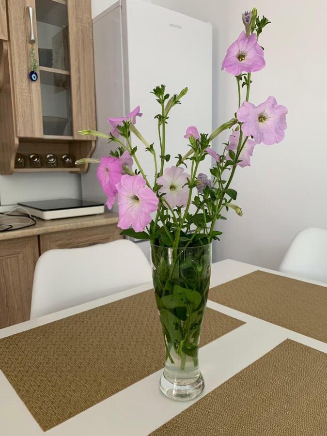 דירות קונסטנצה Zeino Place מראה חיצוני תמונה